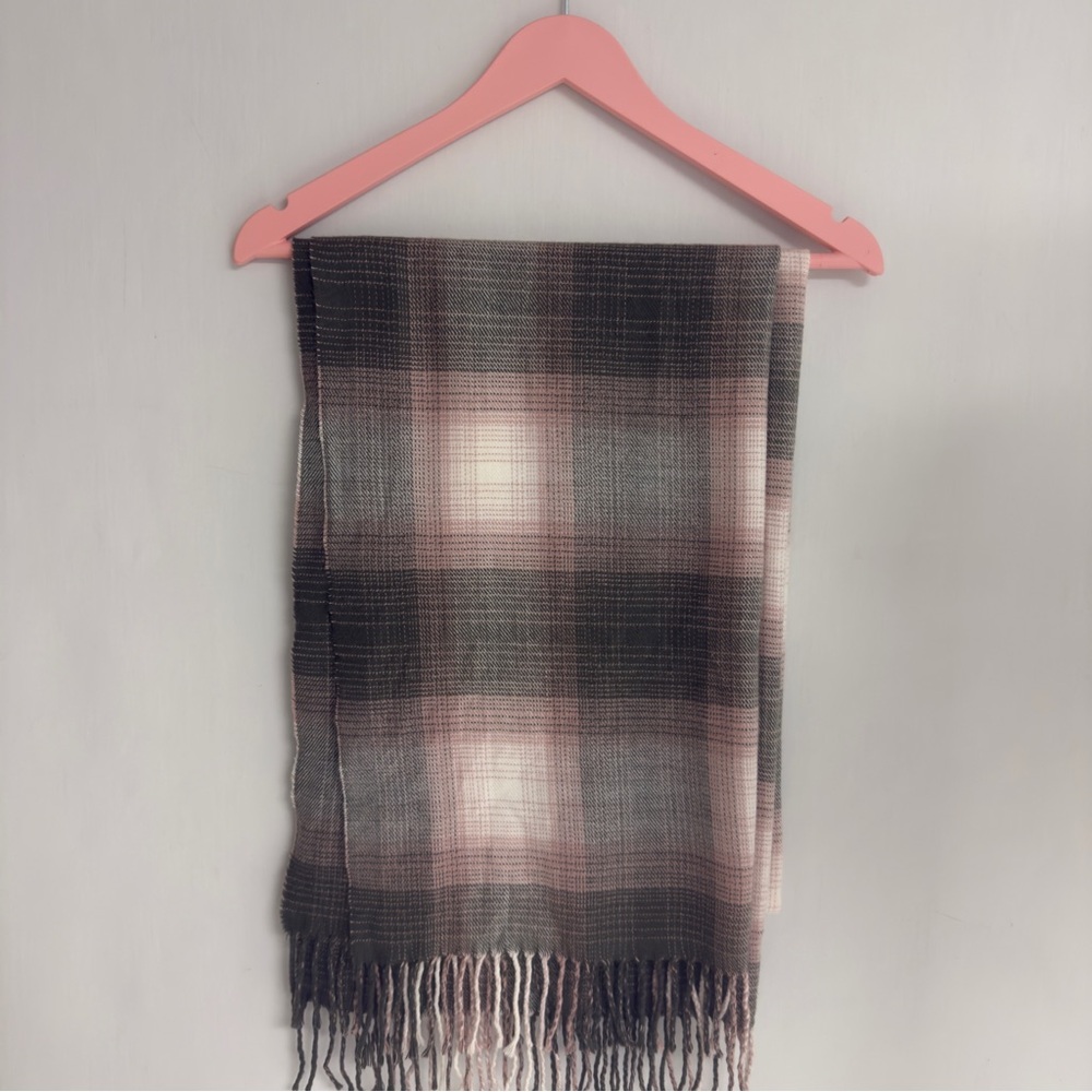 OVERSIZED Plaid Scarf NWOT